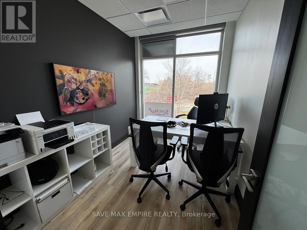 305 - 1670 NORTH SERVICE ROAD Image 3