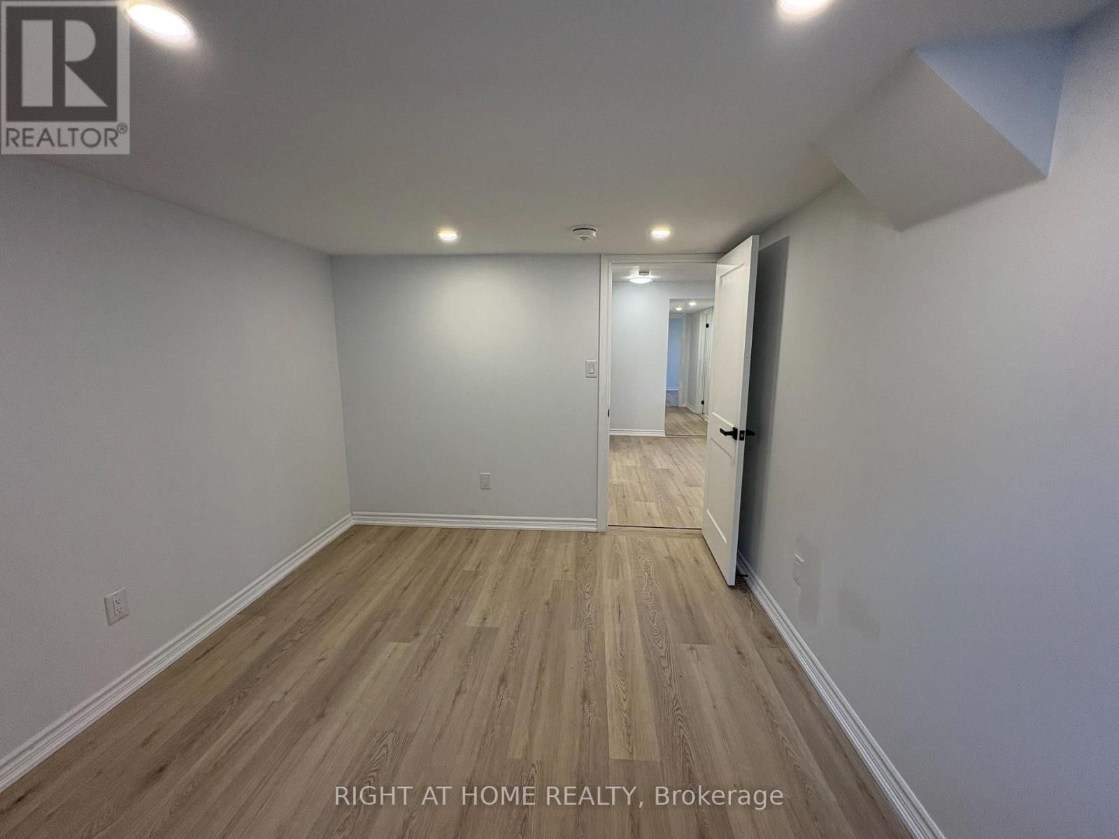 1501 TAMARCK POINT Image 13