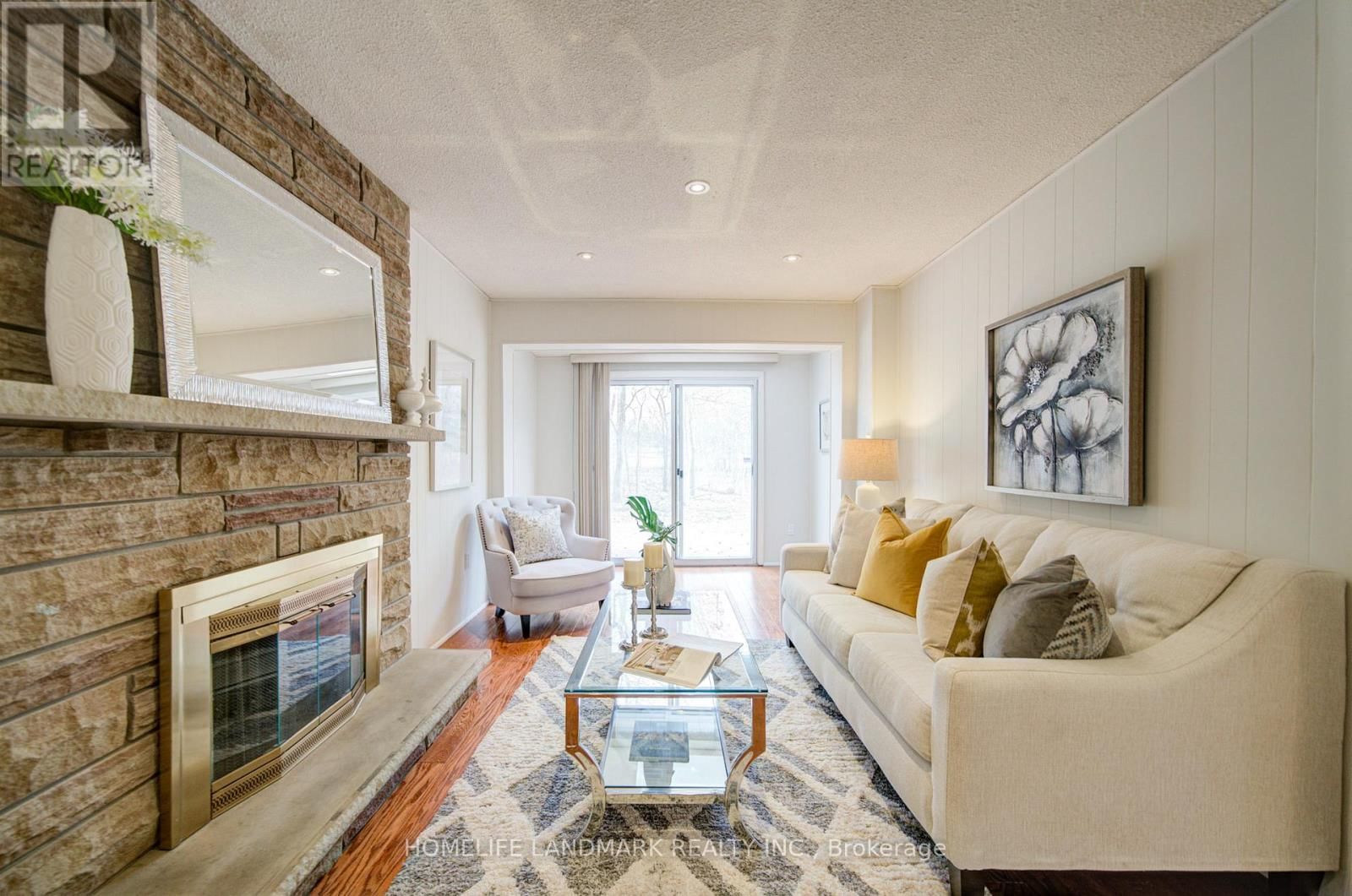 1111 DEER RUN Image 18