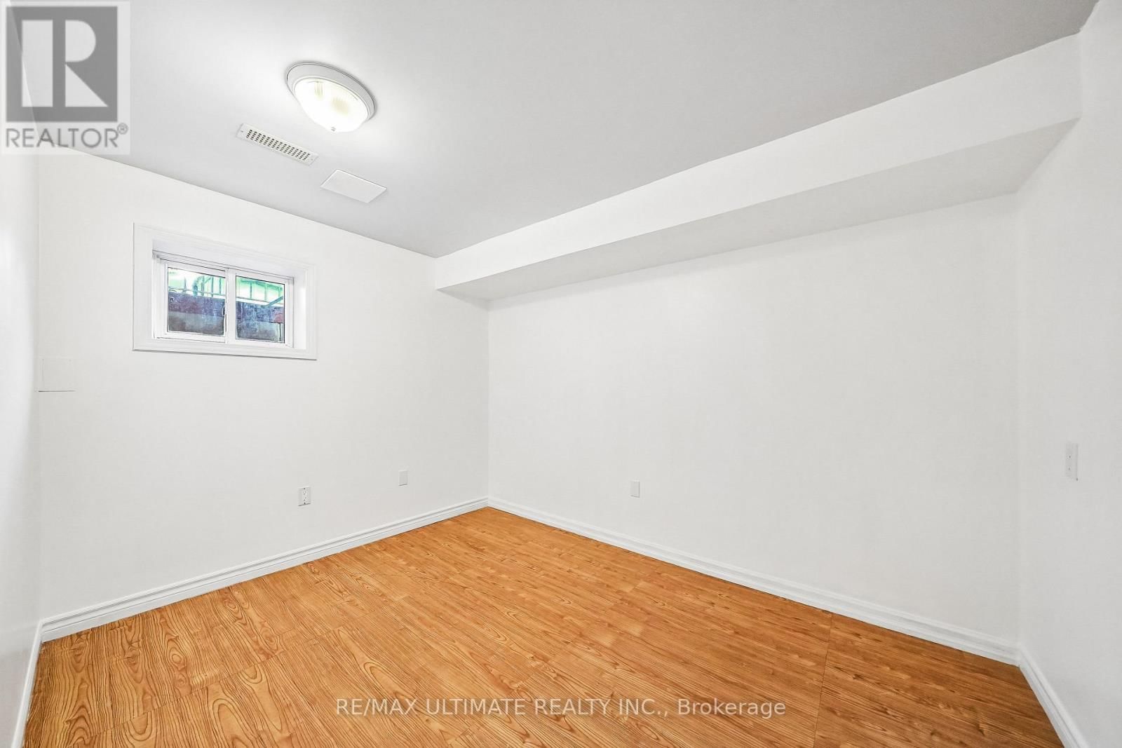 227 EARLSCOURT AVENUE Image 25