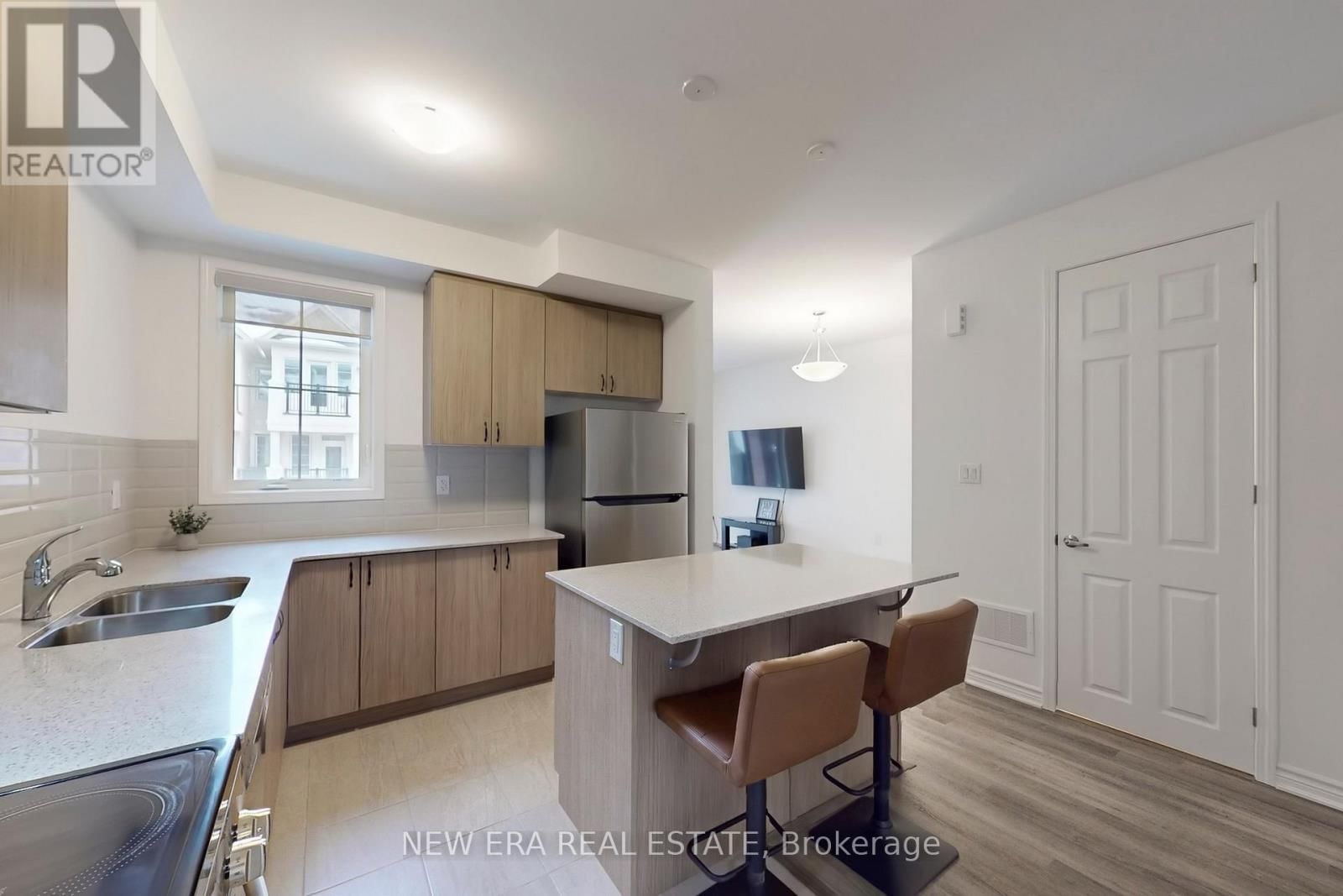 76 - 1317 LERICHE WAY Image 17