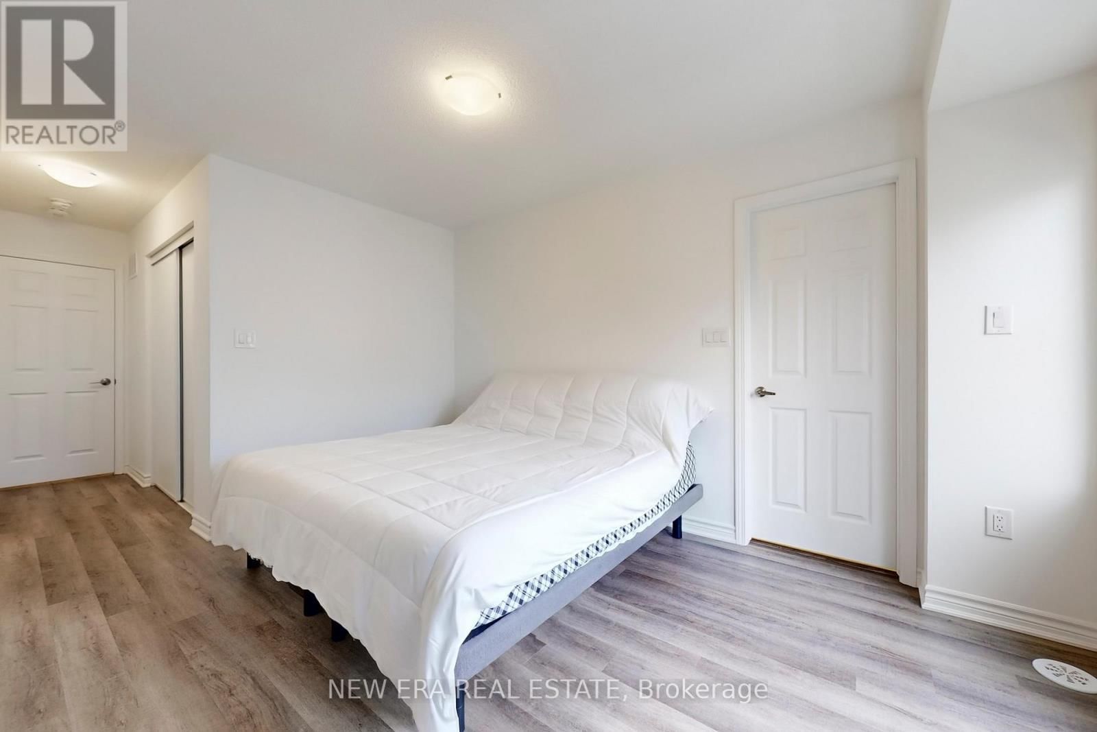 76 - 1317 LERICHE WAY Image 27