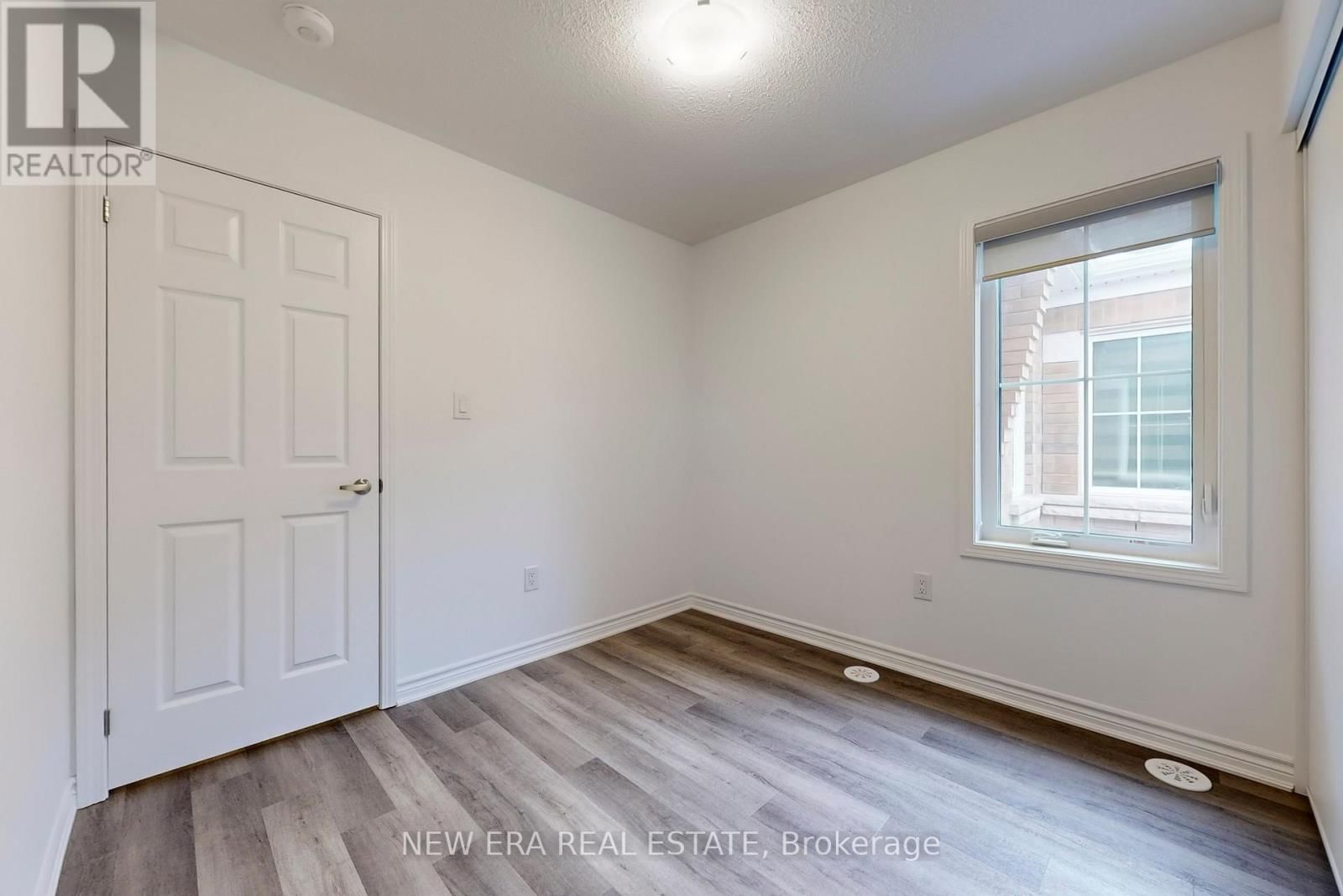 76 - 1317 LERICHE WAY Image 32