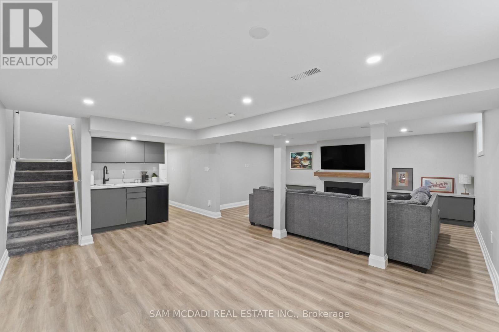 1987 DEANHOME ROAD Image 25