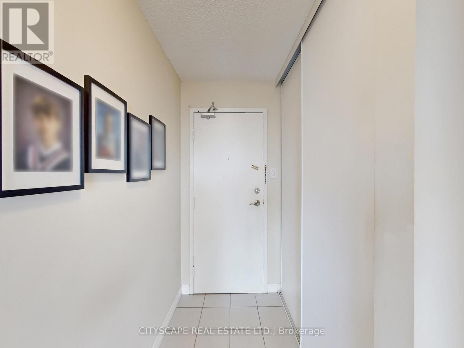 1907 - 700 CONSTELLATION DRIVE Image 29