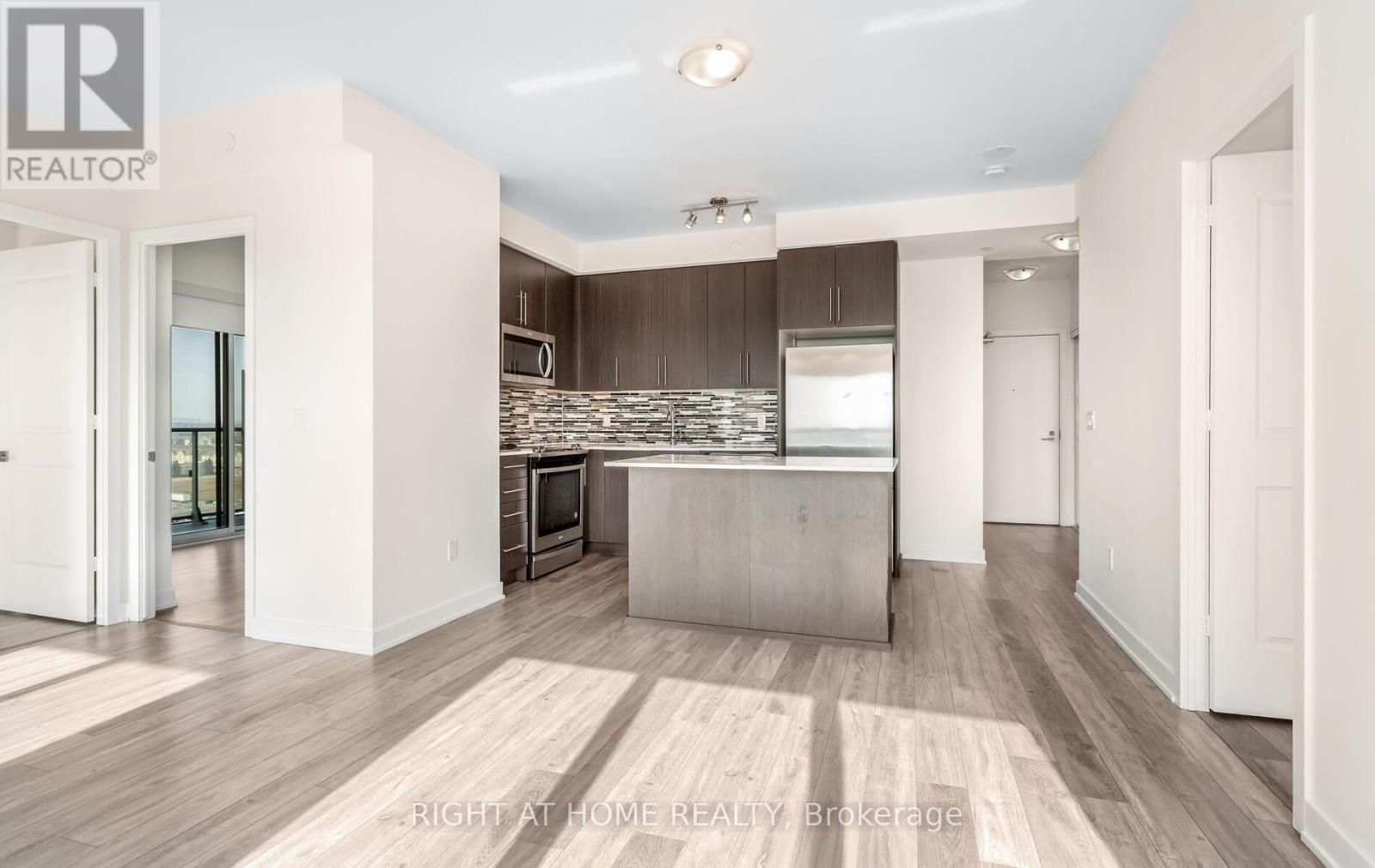 1207 - 4655 GLEN ERIN DRIVE Image 14