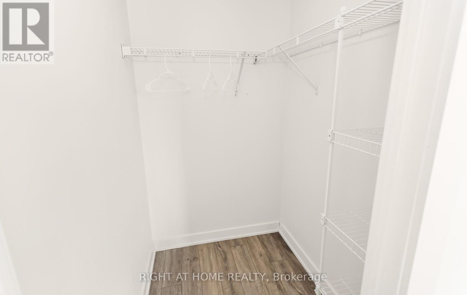 1207 - 4655 GLEN ERIN DRIVE Image 22