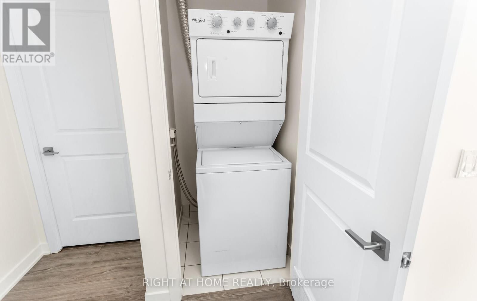 1207 - 4655 GLEN ERIN DRIVE Image 29