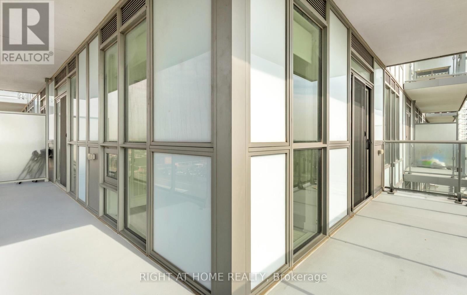 1207 - 4655 GLEN ERIN DRIVE Image 31