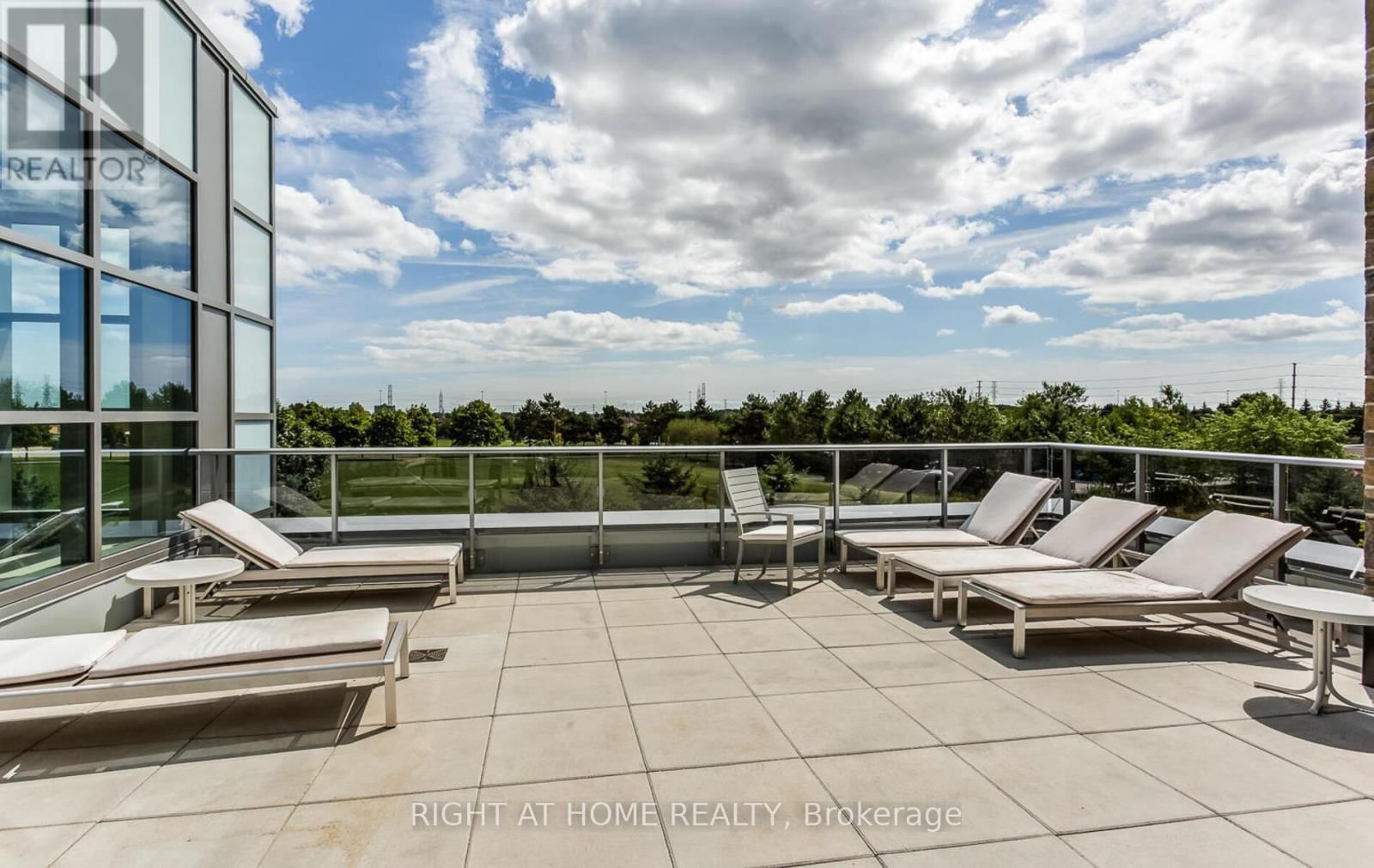 1207 - 4655 GLEN ERIN DRIVE Image 39