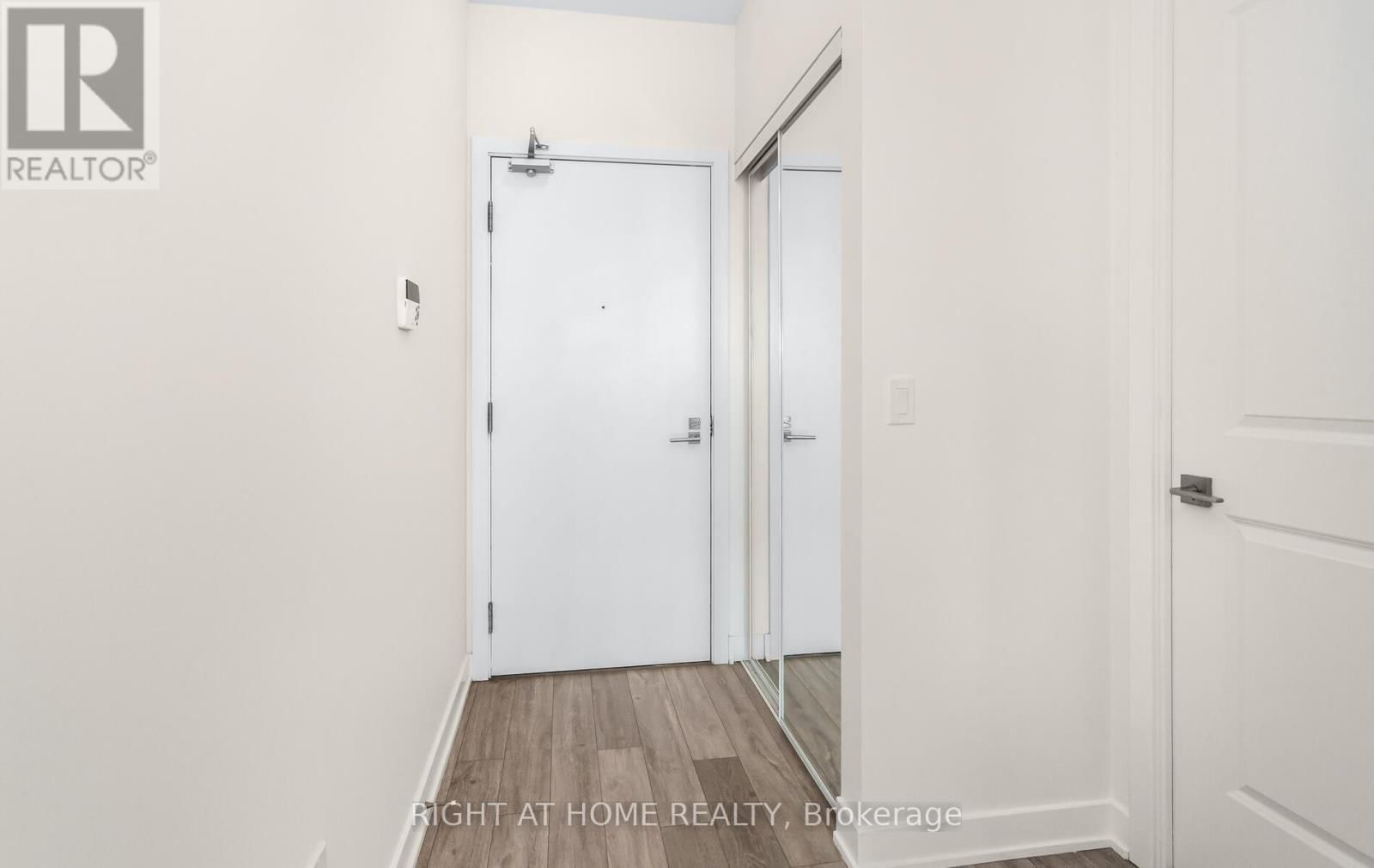 1207 - 4655 GLEN ERIN DRIVE Image 7