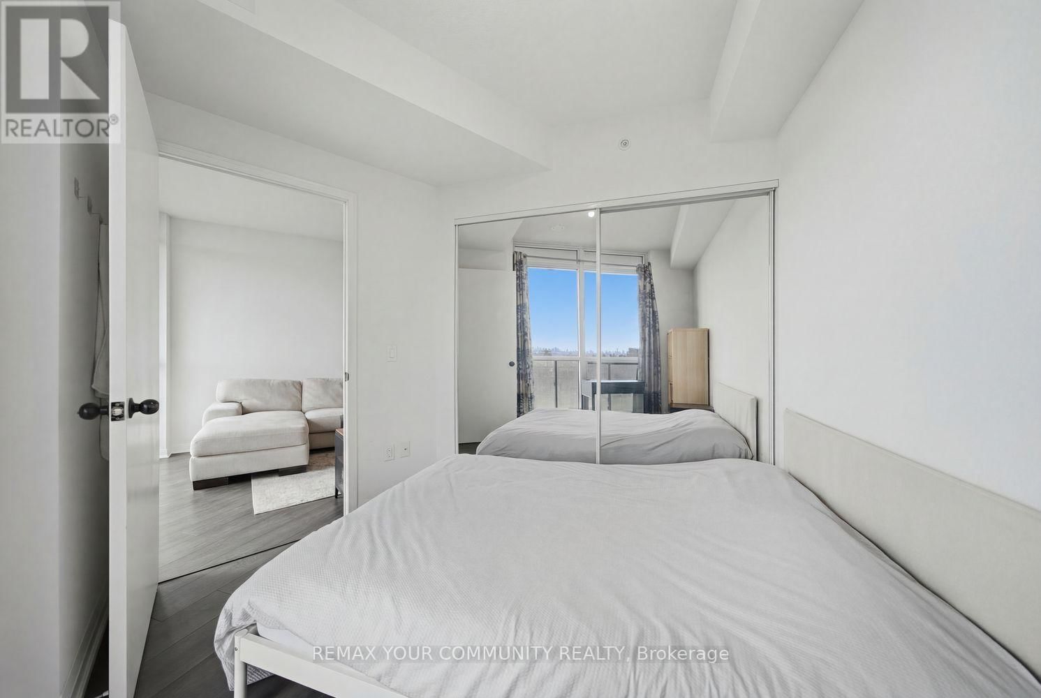 3107 - 30 GIBBS ROAD Image 30