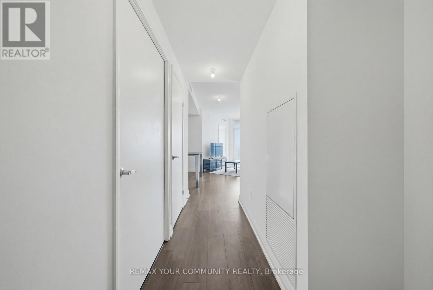 3107 - 30 GIBBS ROAD Image 5