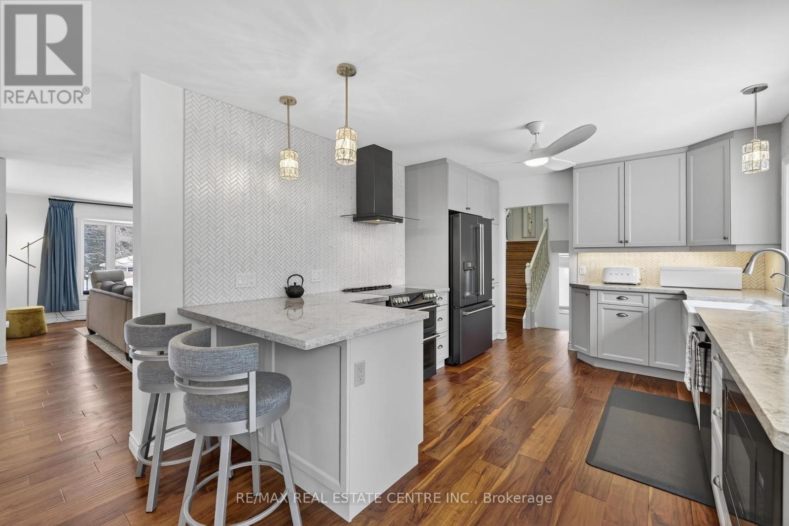 28 STARRVIEW CRESCENT Image 13