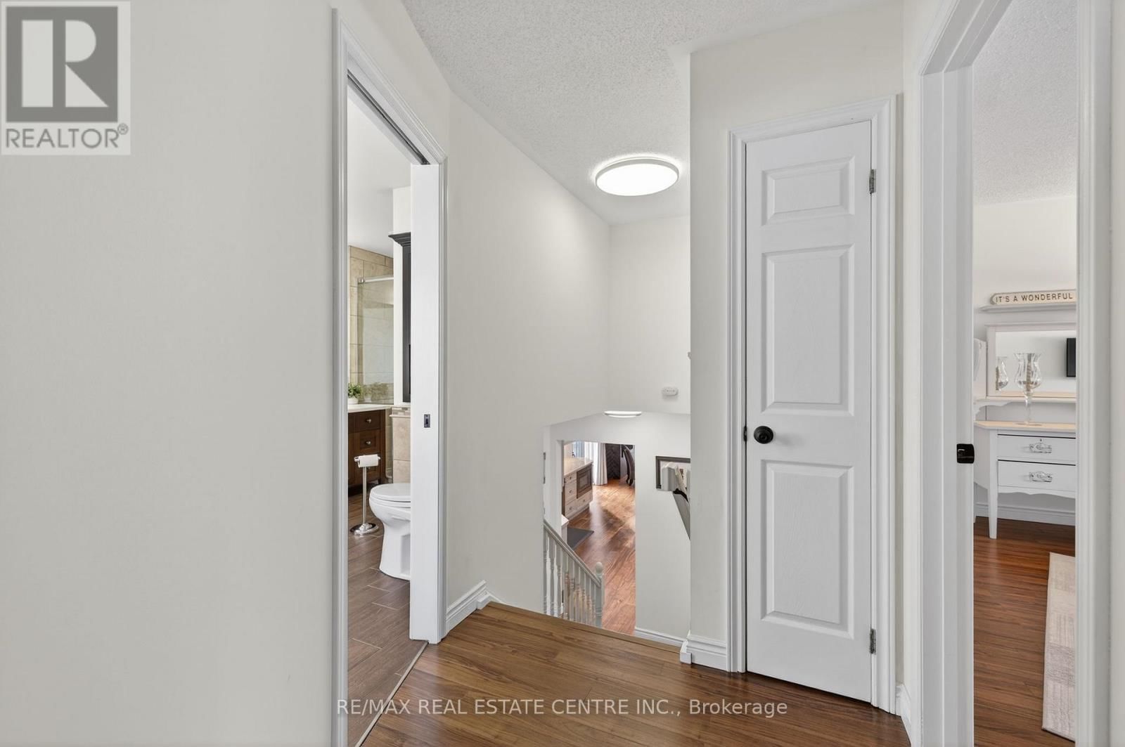 28 STARRVIEW CRESCENT Image 22