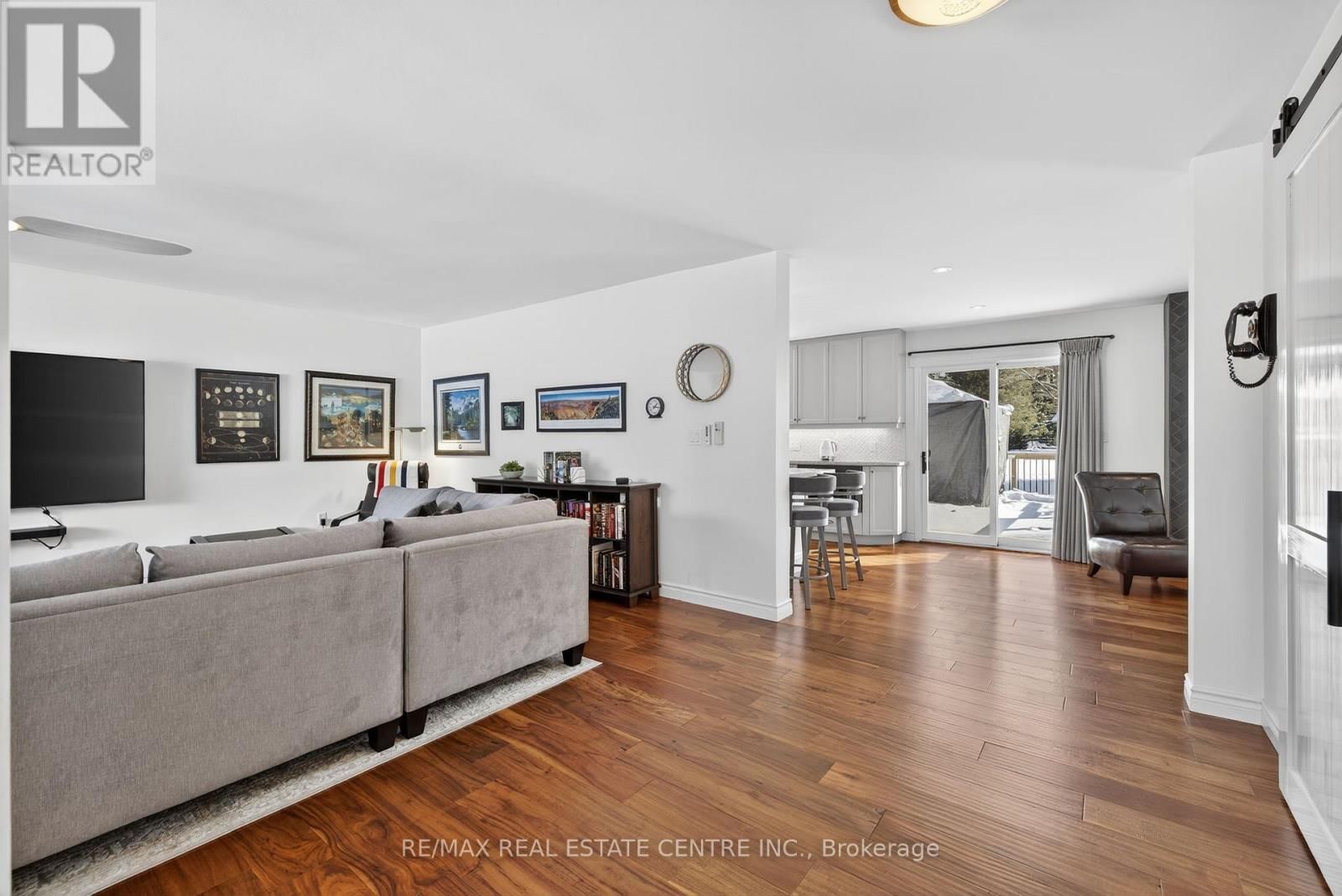 28 STARRVIEW CRESCENT Image 6