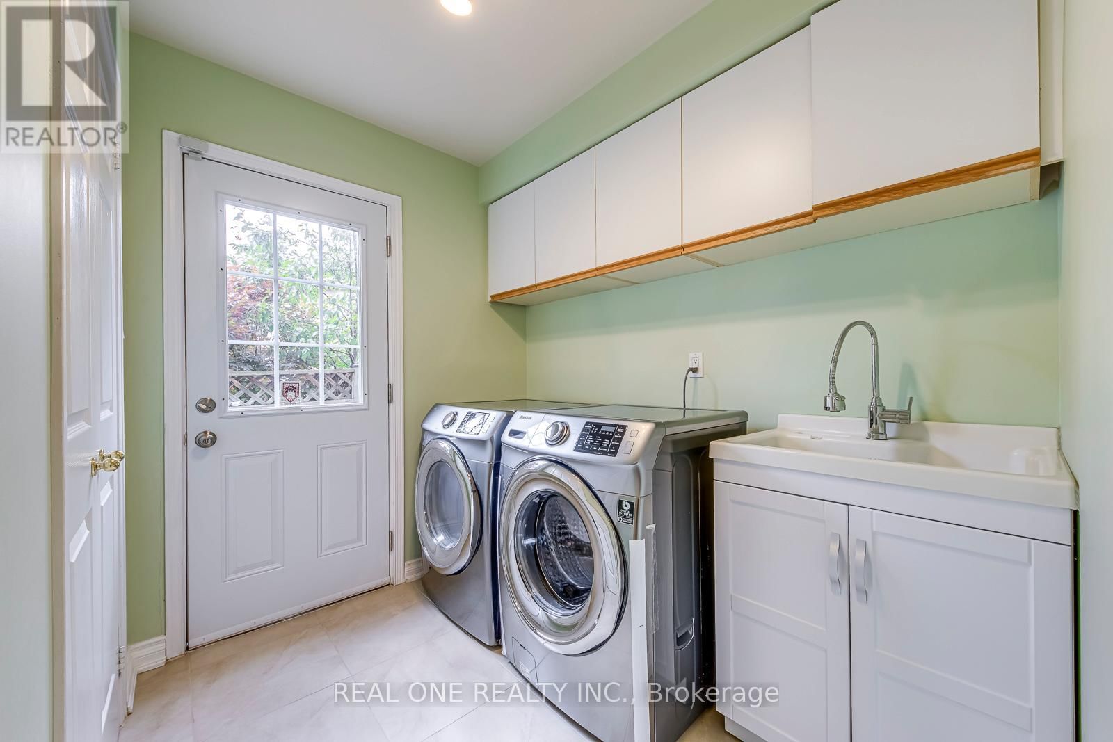 1237 WOODVIEW DRIVE Image 22