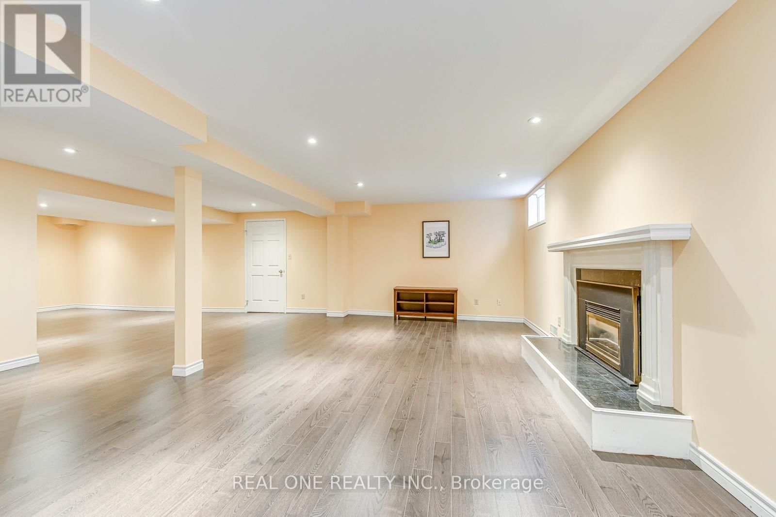 1237 WOODVIEW DRIVE Image 42