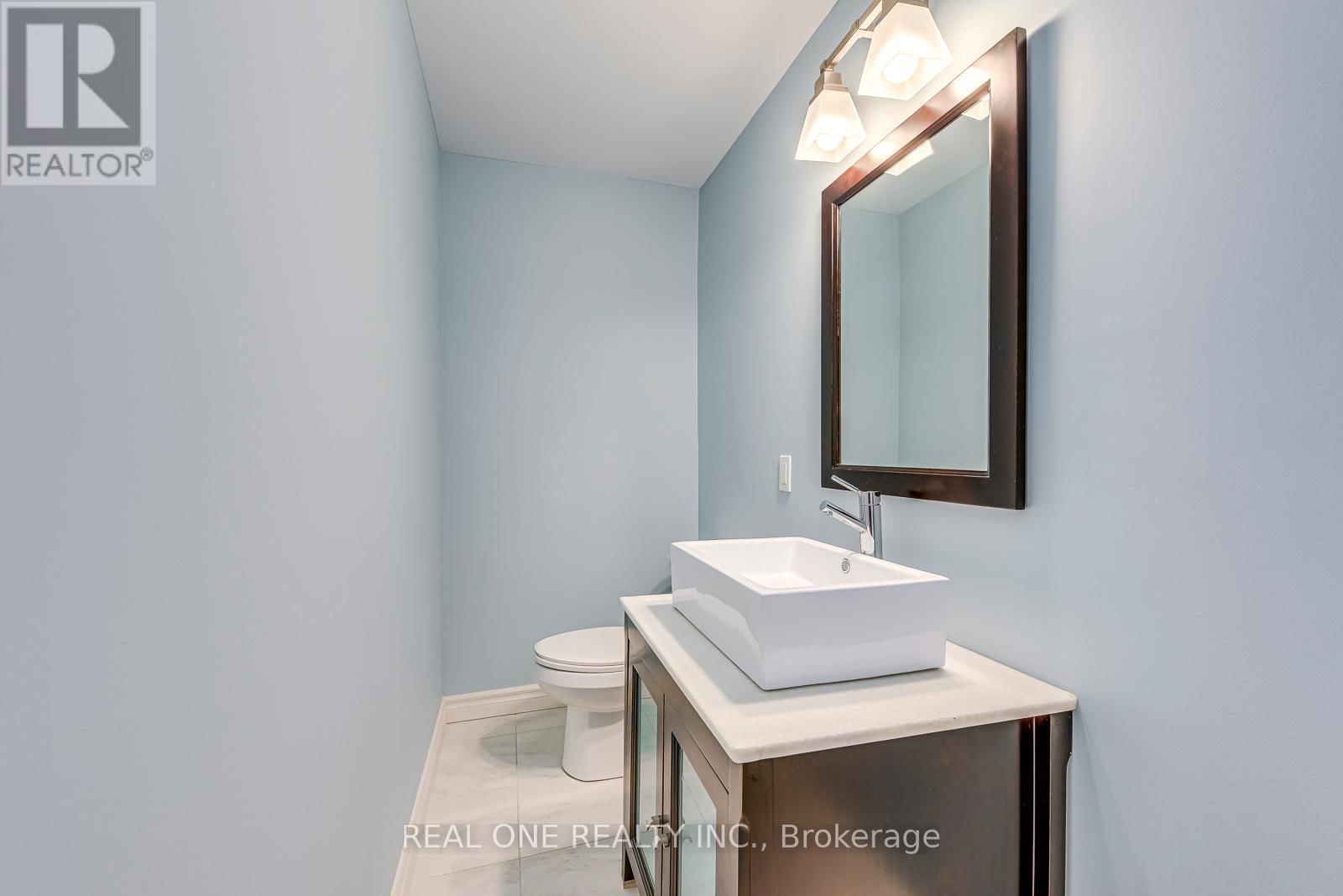 1237 WOODVIEW DRIVE Image 45