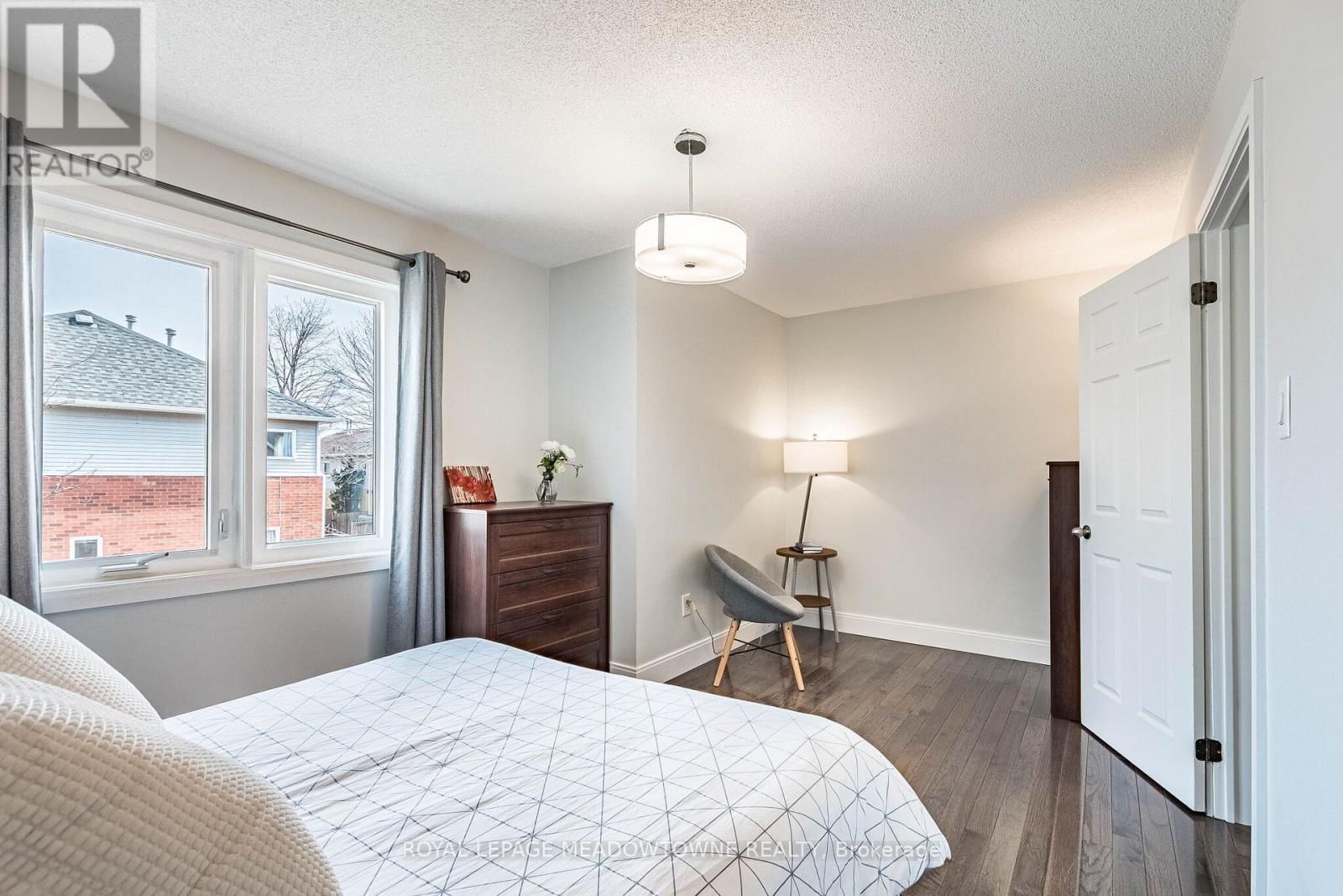 21 - 2300 BRAYS LANE Image 21