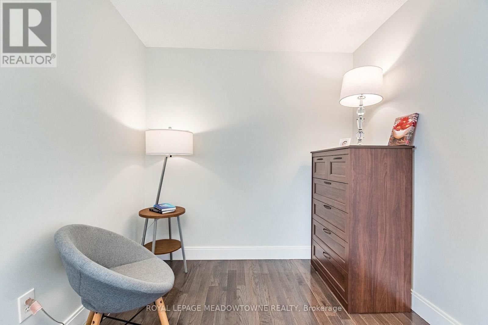 21 - 2300 BRAYS LANE Image 22