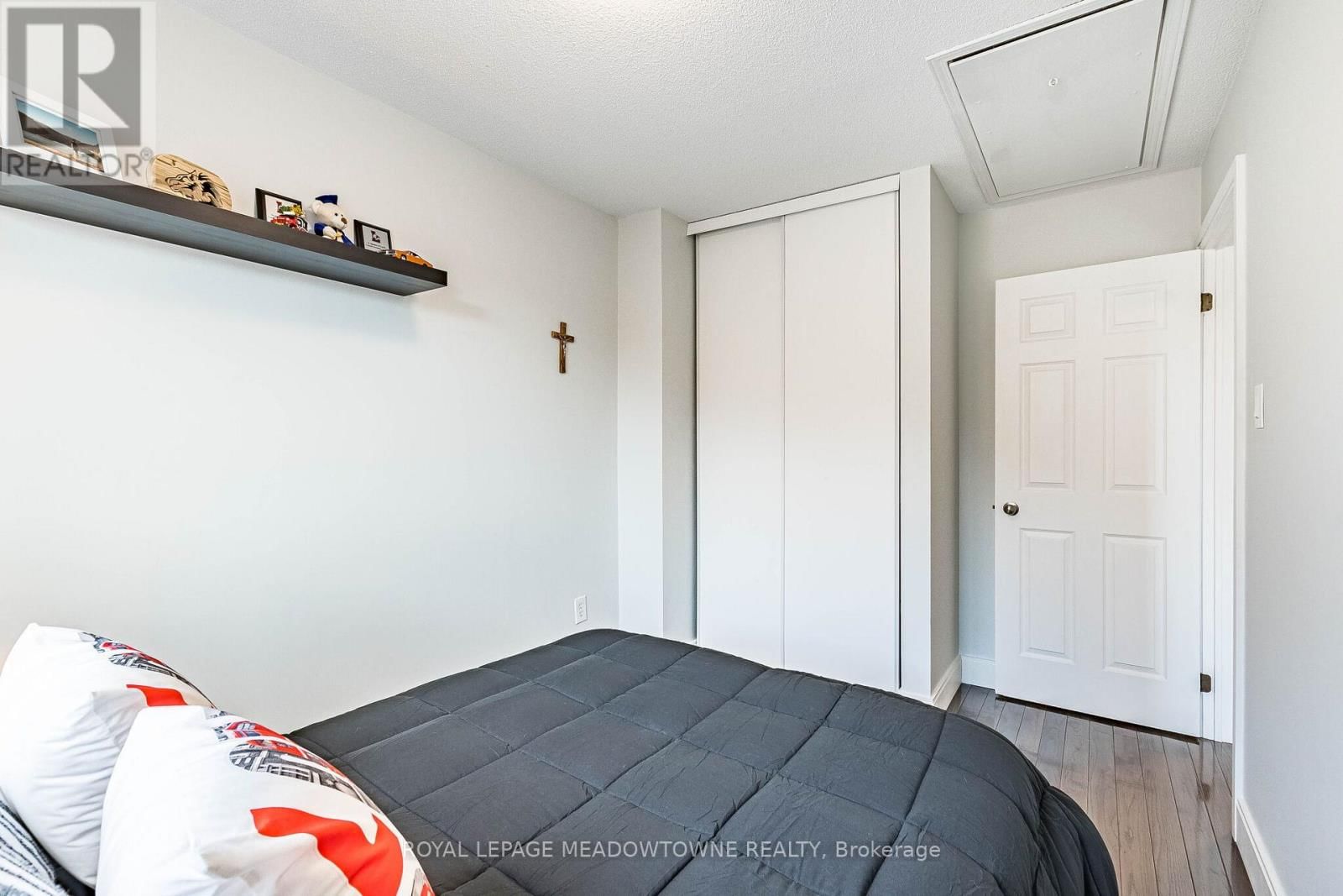 21 - 2300 BRAYS LANE Image 26