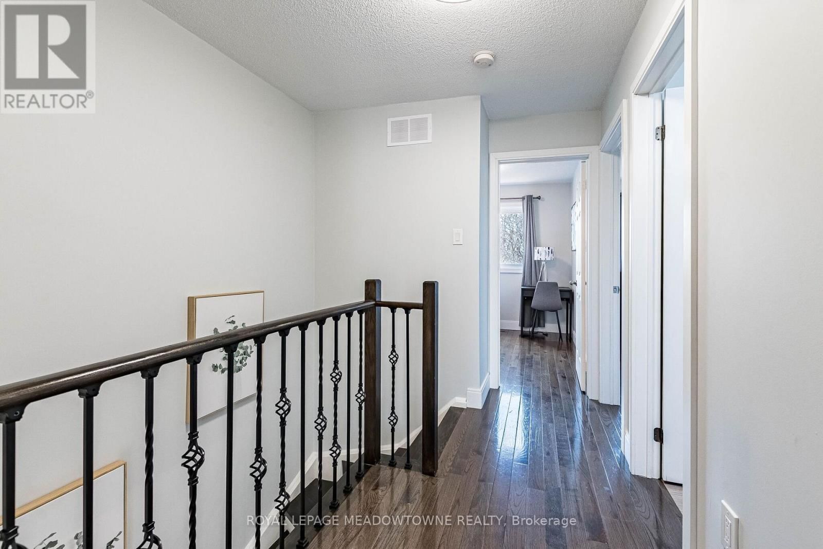 21 - 2300 BRAYS LANE Image 32