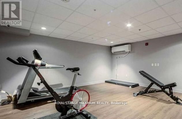 308 - 408 BROWNS LINE Image 26