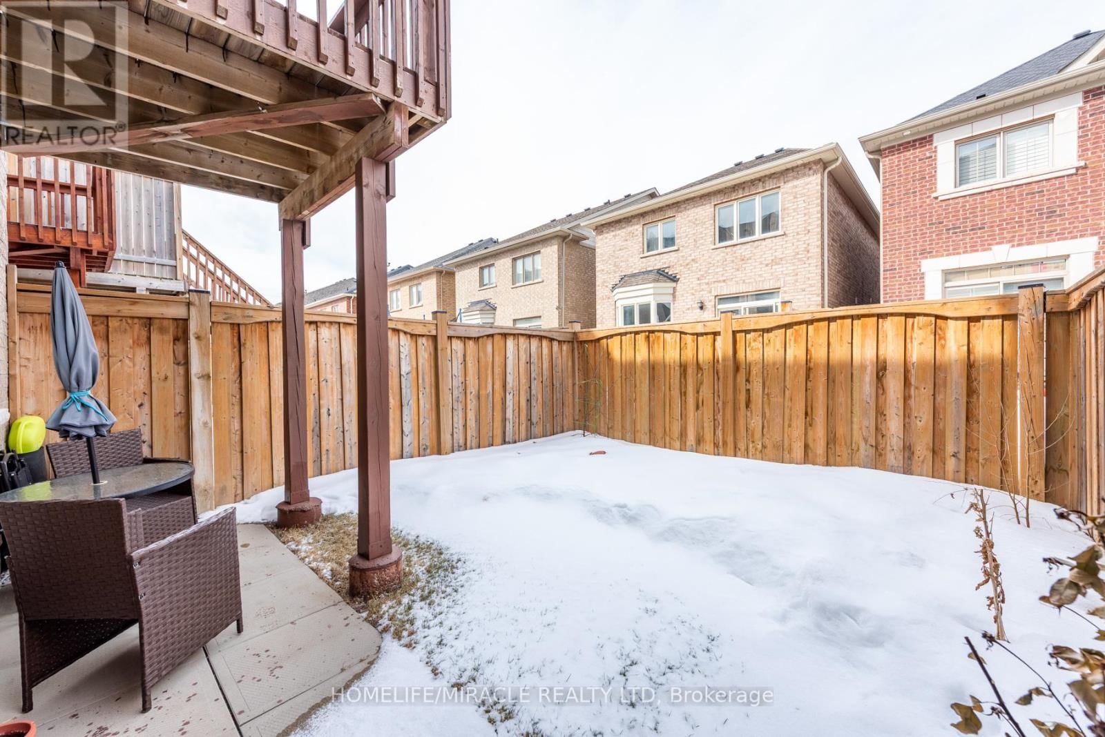84 ROCKMAN CRESCENT Image 35