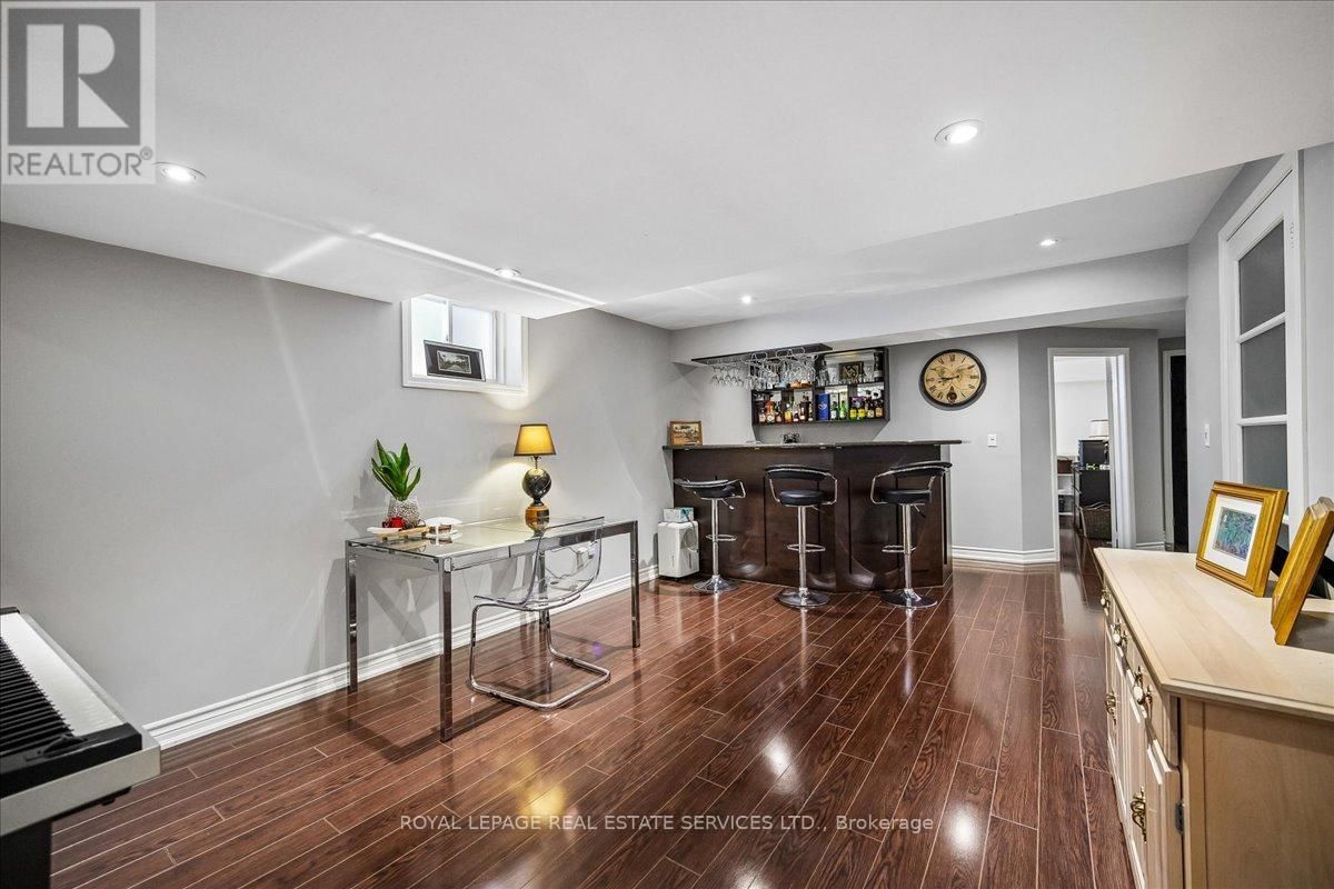 693 SAVOLINE BOULEVARD Image 17