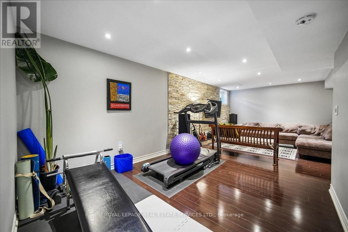 693 SAVOLINE BOULEVARD Image 19