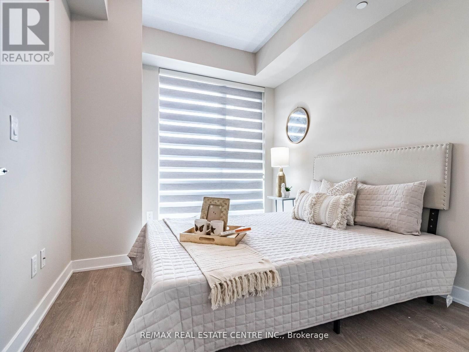 B314 - 5240 DUNDAS STREET Image 12