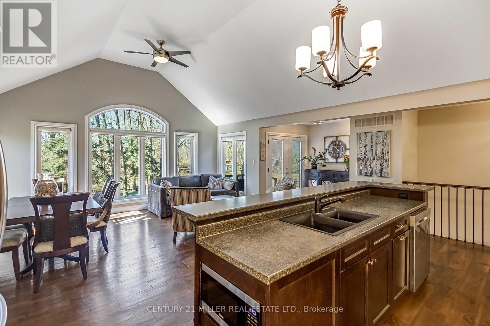 1898 WATERDOWN ROAD Image 14