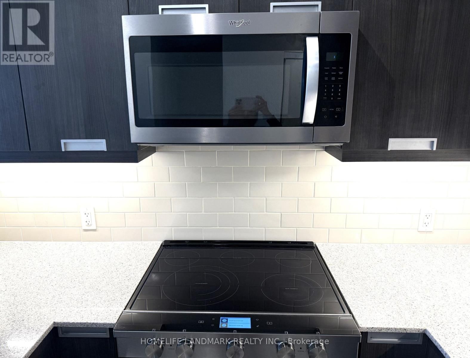 2618 - 35 WATERGARDEN DRIVE Image 13