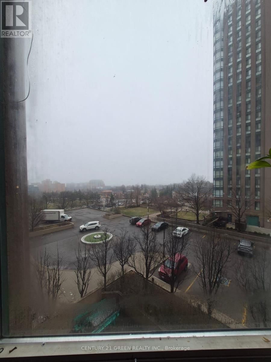 413 - 145 HILLCREST AVENUE SOUTH Image 12