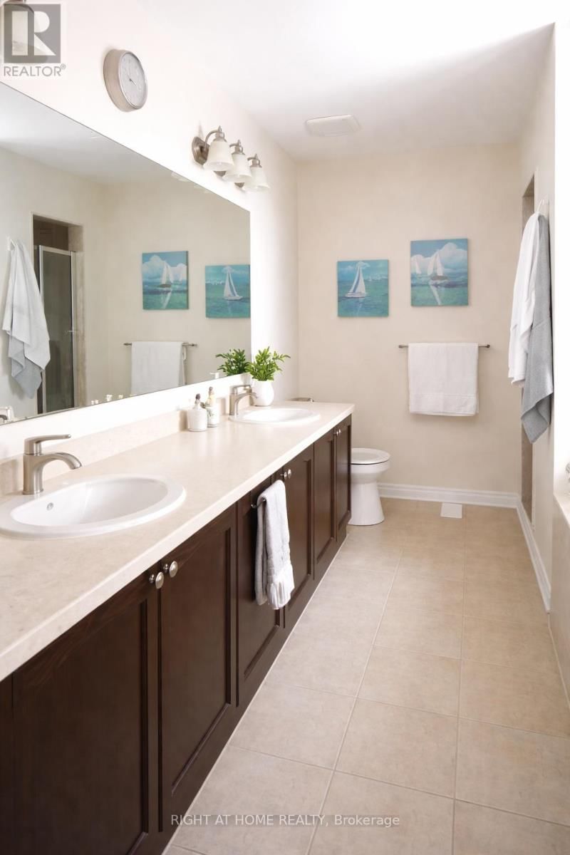 138 TEAL CREST CIRCLE Image 10