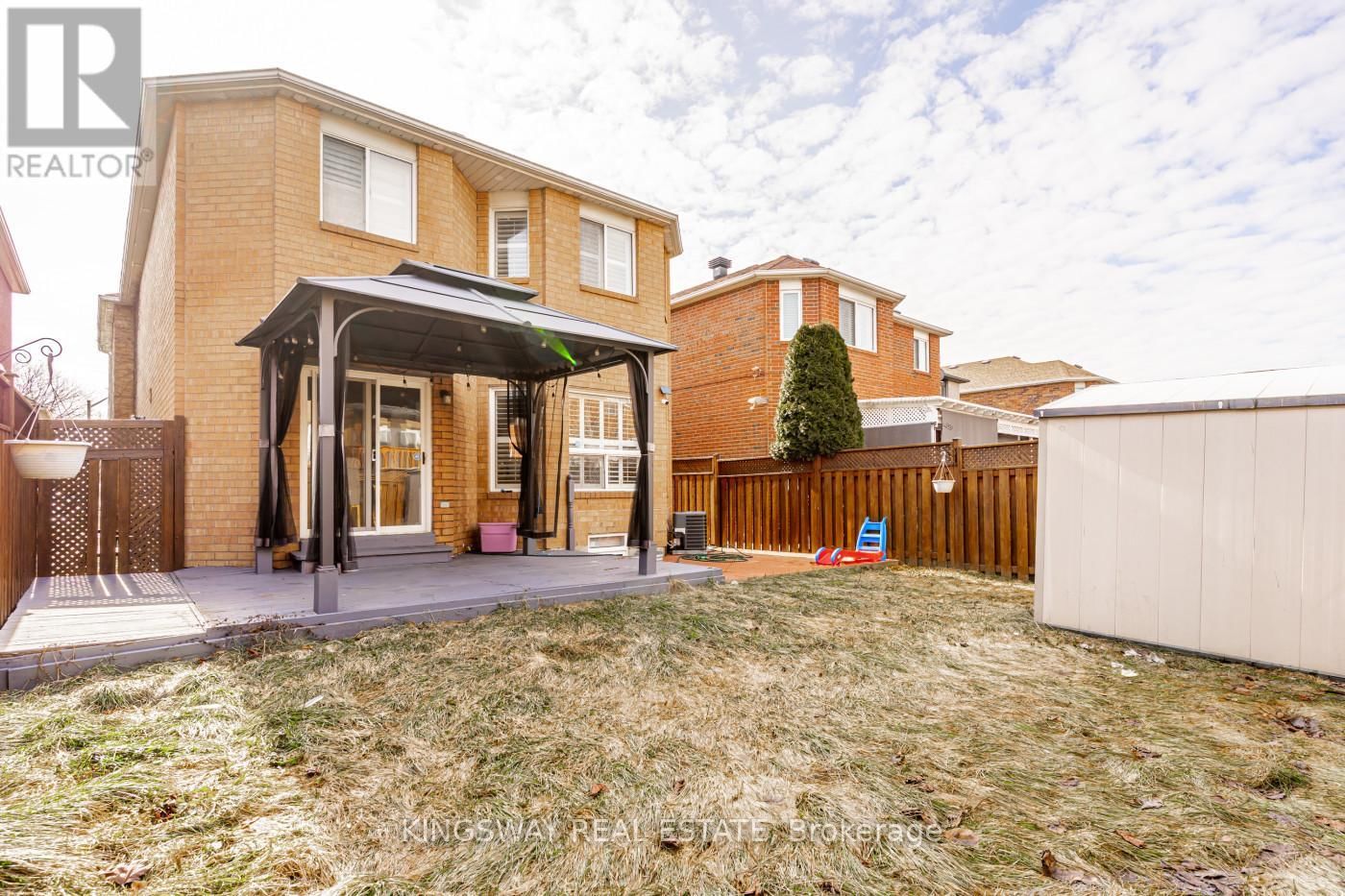 891 STONEBRIDGE AVENUE Image 32