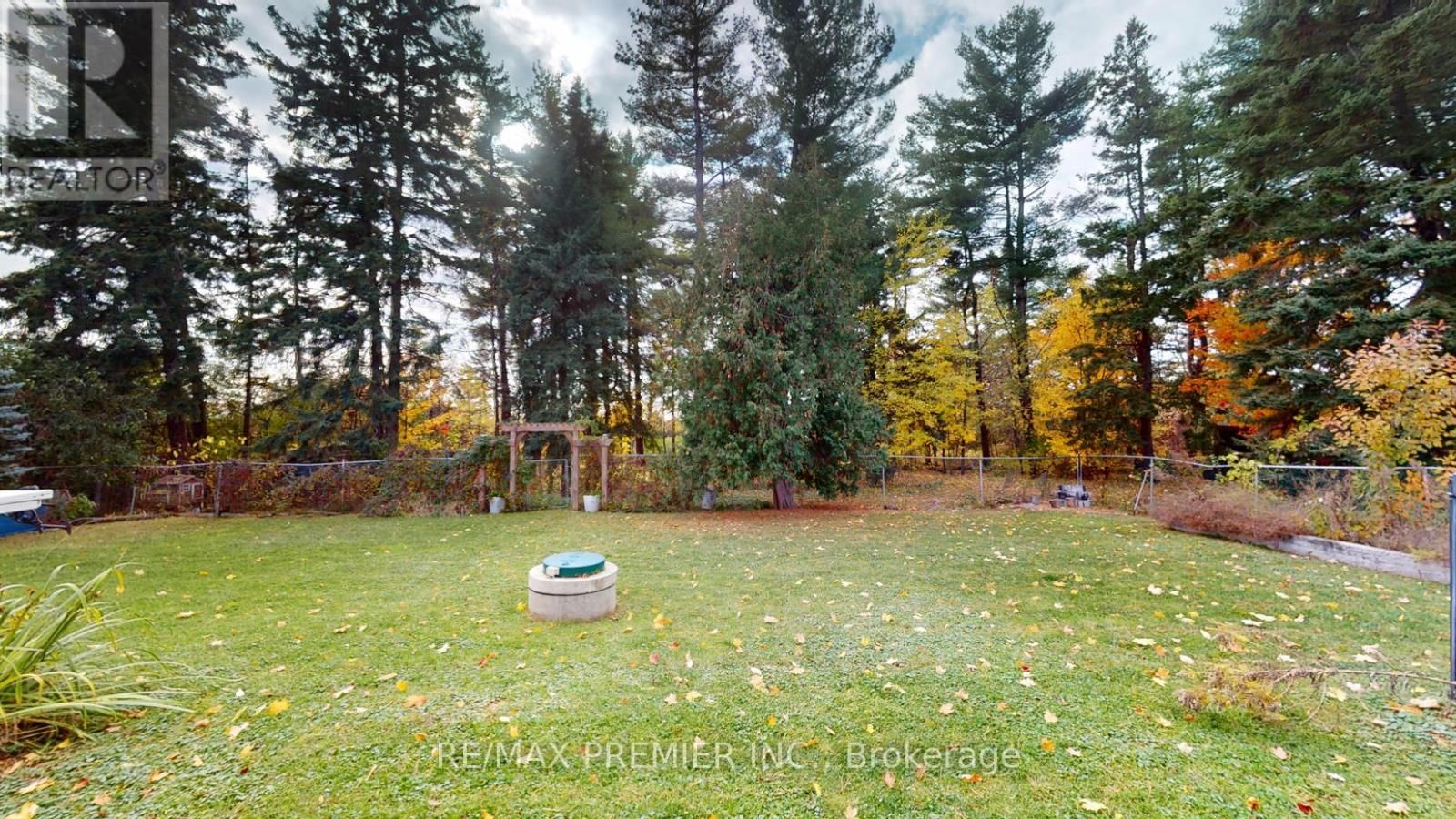 9190 TRAFALGAR ROAD Image 21