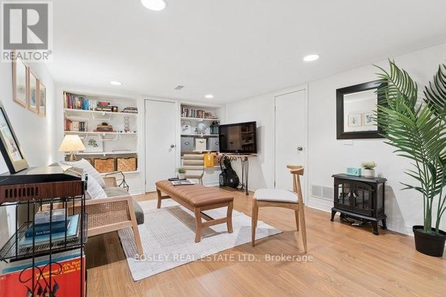 487 RUNNYMEDE ROAD Image 30