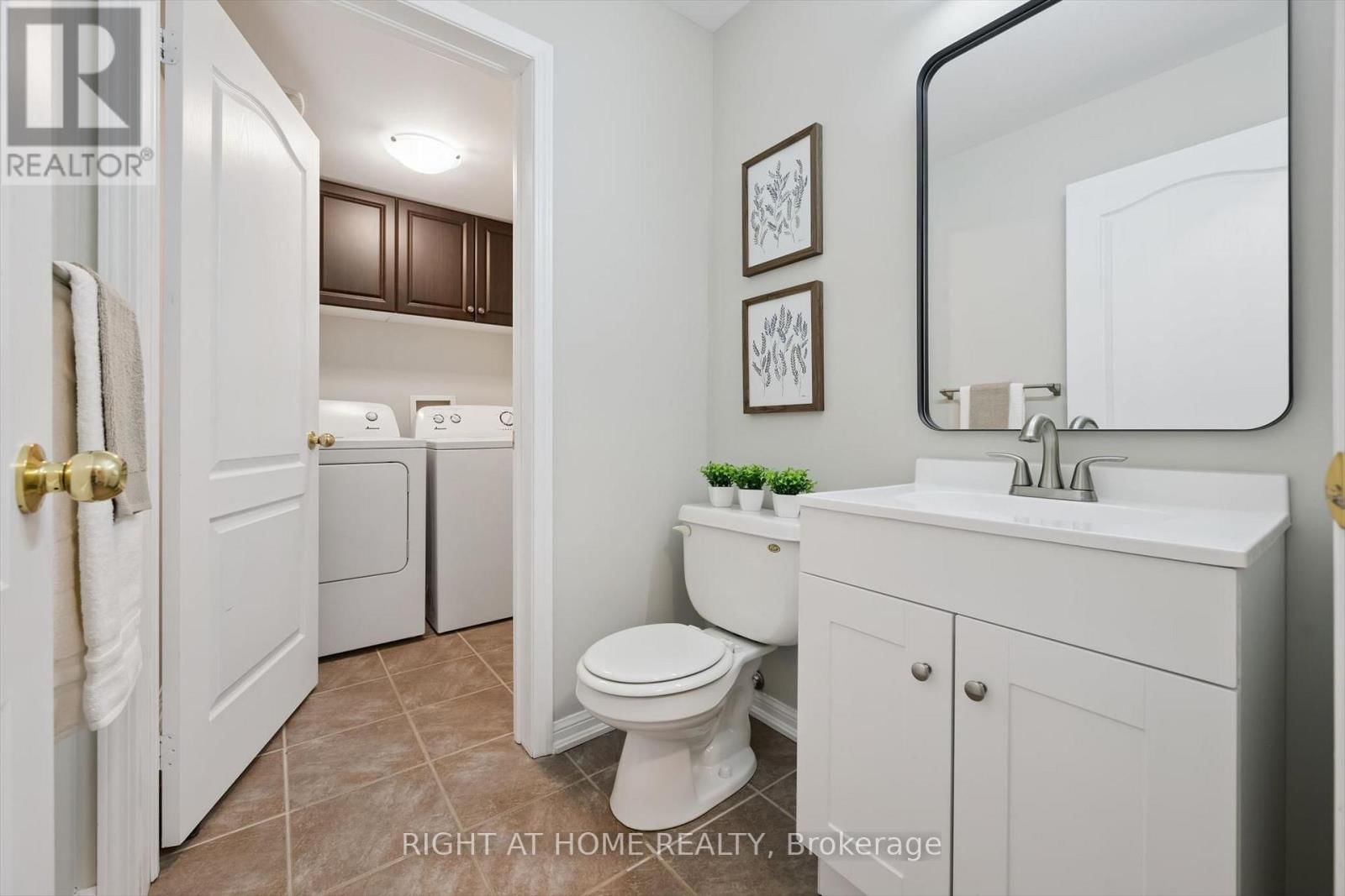 15 - 620 FERGUSON DRIVE Image 13