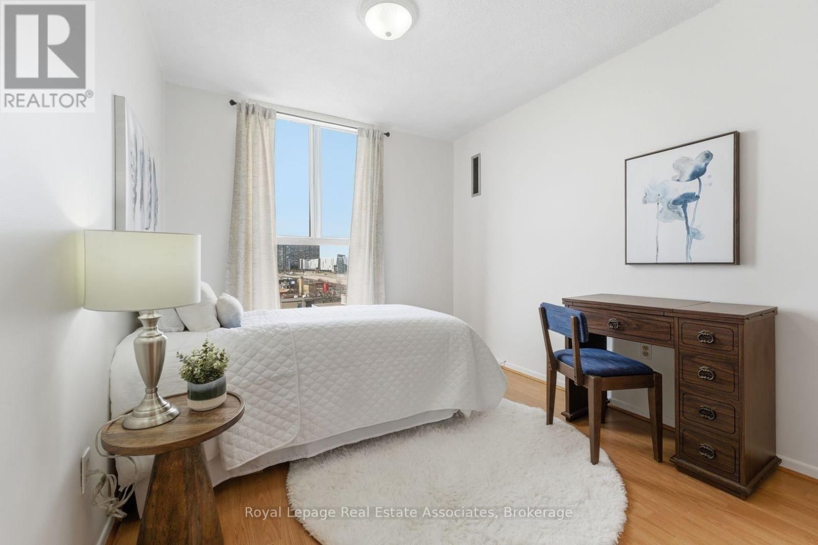 1010 - 3170 KIRWIN AVENUE Image 21