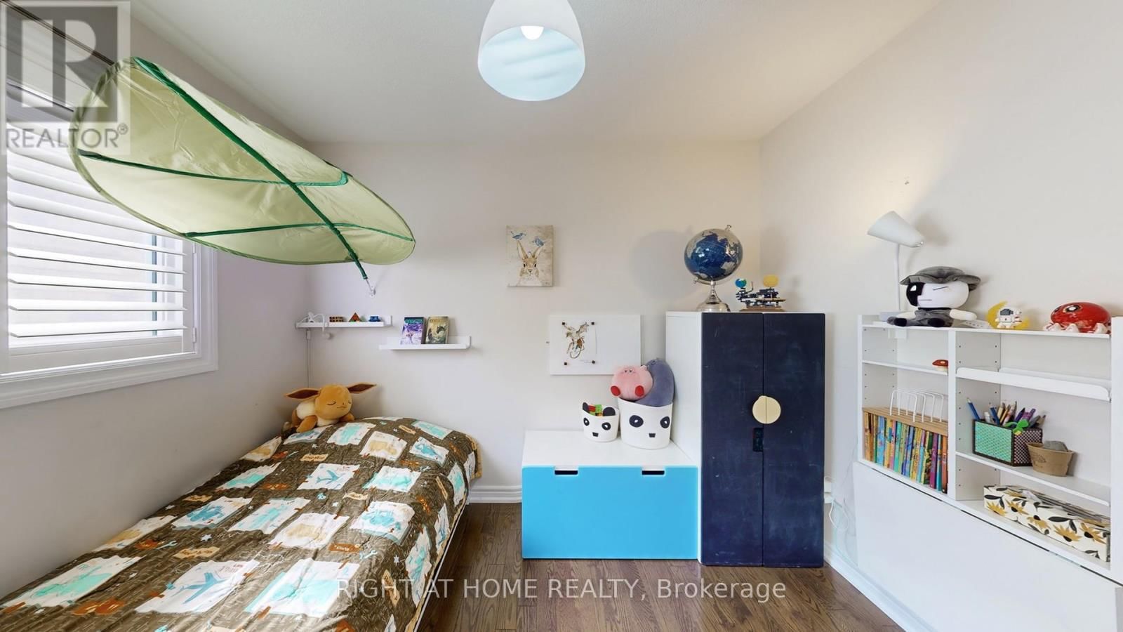 2499 LOGAN AVENUE Image 34