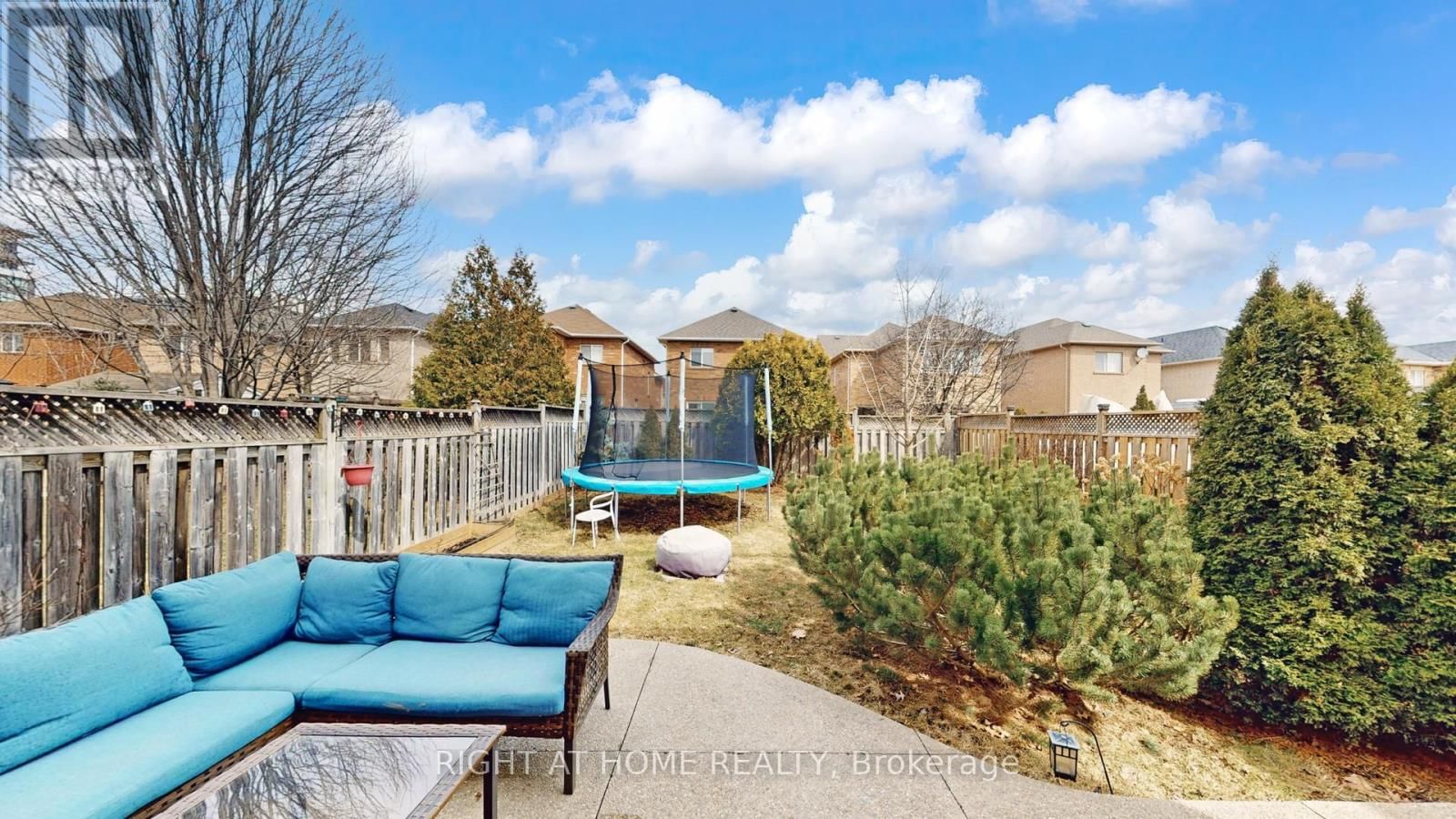 2499 LOGAN AVENUE Image 45