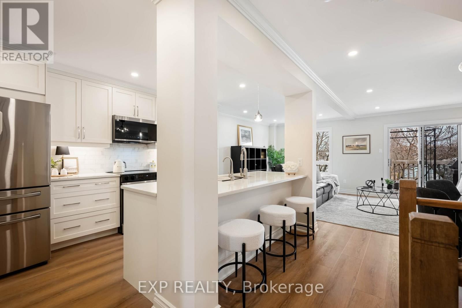 345 REBECCA DRIVE Image 5