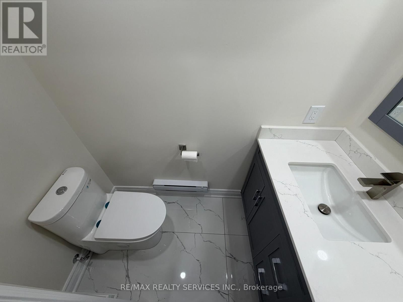 LOWER - 3461 MOSLEY GATE Image 12