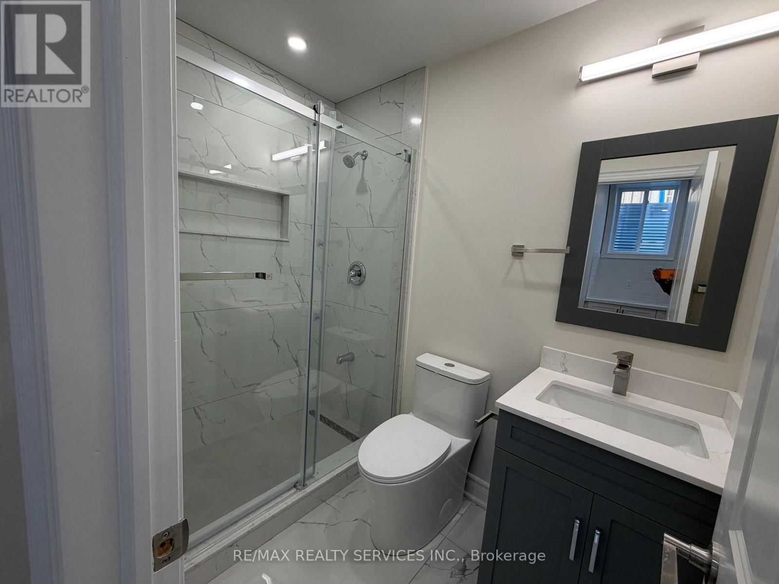 LOWER - 3461 MOSLEY GATE Image 14