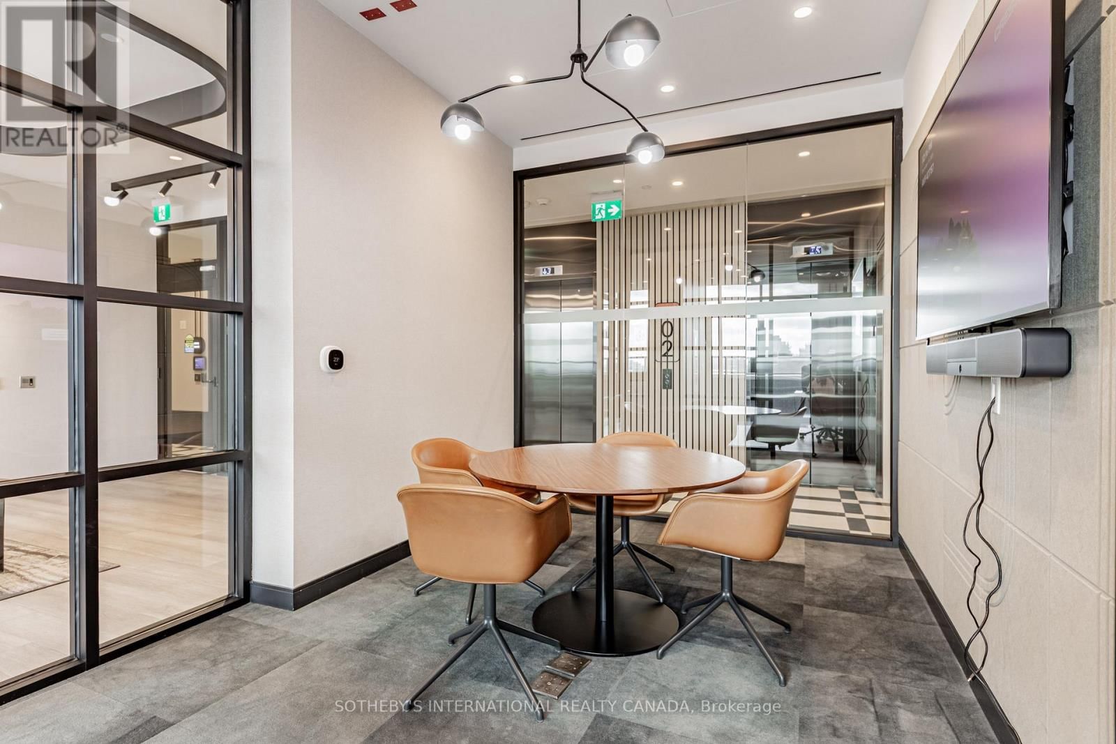 1701 - 5 YORK GARDEN WAY Image 24