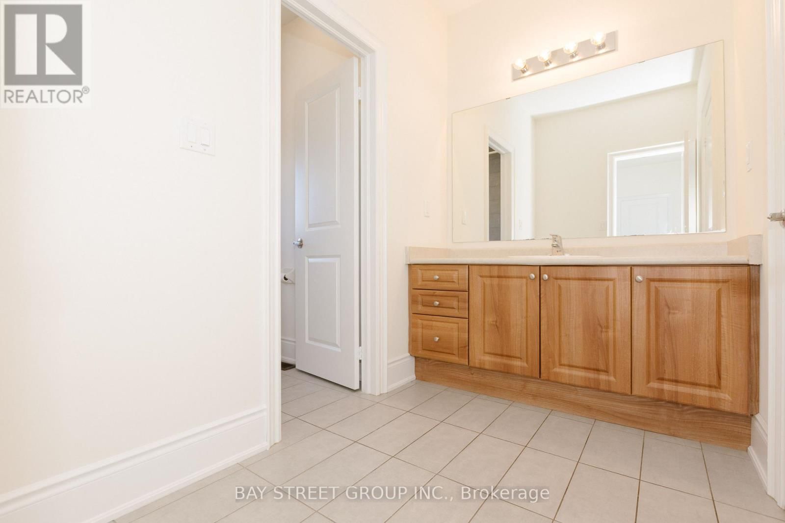 3127 STREAMWOOD PASS Image 38