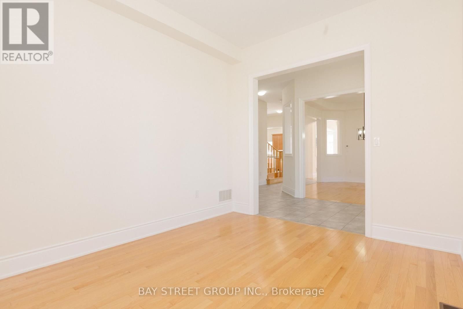 3127 STREAMWOOD PASS Image 6