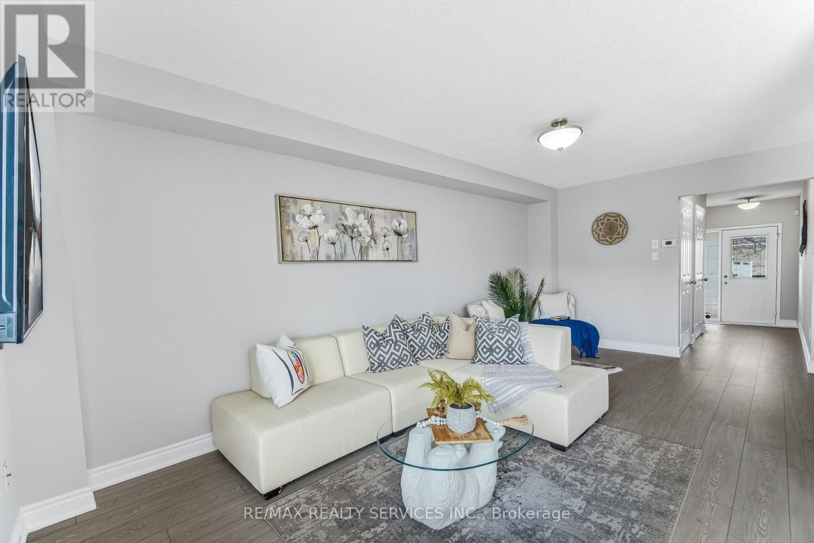 20 MOSSGROVE CRESCENT Image 18